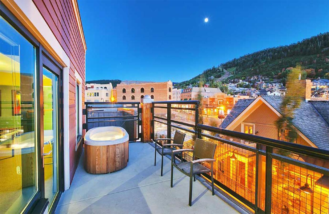 Main & Sky Villa Парк Сити Екстериор снимка